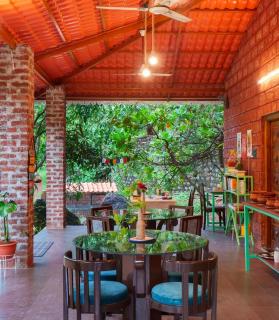 Leafyden Forest Cottages - - 2