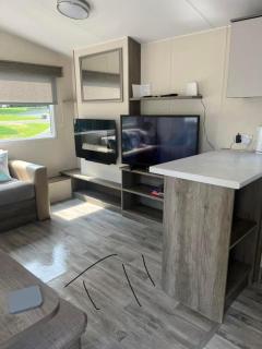 Haggerston castle caravan rental. Annie's den - 9