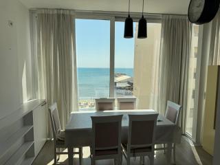 Aura Seaview Beachfront - Durrës - 3