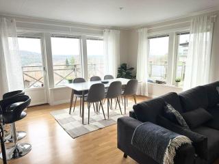 Fint hus med havsutsikt, stor terrass och med parkeringsplatser - Svanesund - 6
