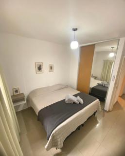 Departamento sobre AVENIDA con BALCON - Santiago del Estero - 1