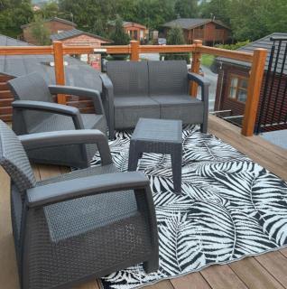 Lakeside Lodge Retreat, with Roof Deck min 6 nights - - 3