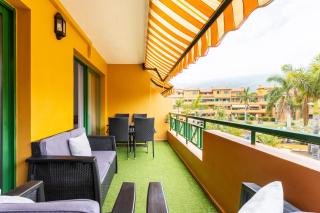 Home2Book Cozy Terrace with Pool Views - 9