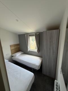 Caravan at Lakeside Chichester - Merston - 4