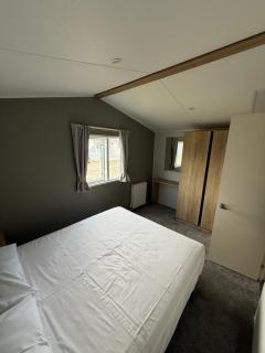 Caravan at Lakeside Chichester - Merston - 3