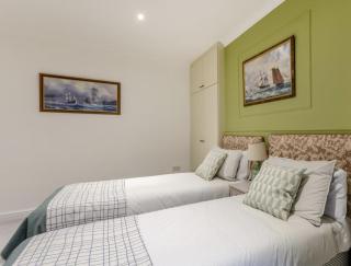 Sandy Bay Suites - Bridlington - 1