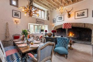 Elizabethan Manor - Pulborough - 7