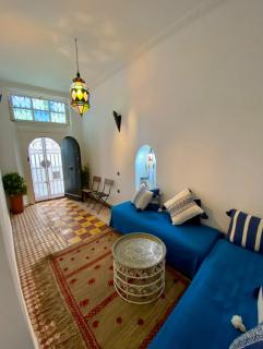Dar La Casbah Private Riad Stay with Moroccan Breakfast - Tangeri - 9