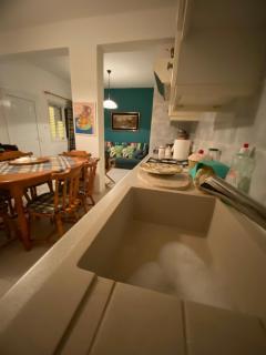 Sunny 2BR Home in Paralimni Near Beaches,Protaras! - Paralímni - 0