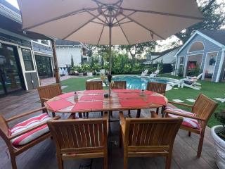 Midtown 6bed 5bath w pool and sauna - 3