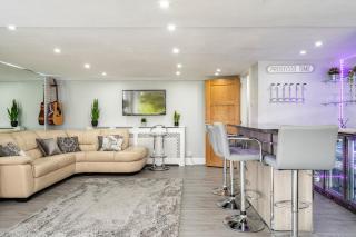 2 Bedroom Garden Flat - Bearsden - 7