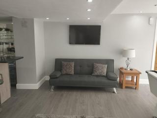 2 Bedroom Garden Flat - Bearsden - 4