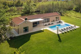 Villa Lokarda - 1