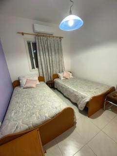 Sunny 2BR Home in Paralimni Near Beaches,Protaras! - Paralimni - 7