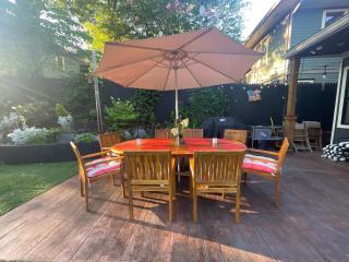 Midtown 6bed 5bath w pool and sauna - 8