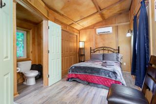 Frog Hollow at Hocking Vacations - 1