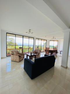 Kandy Highland Unique Hotel - 1