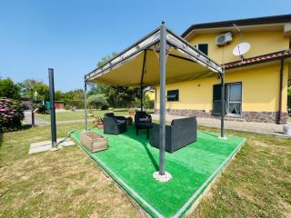 - Rustic Charm with Garden & Pool - - Carrara - 7