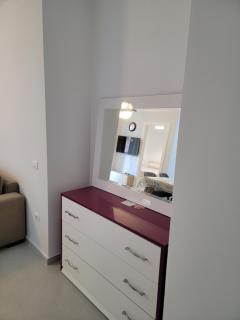 Henri's Beach Apartments Vlore - Vlorë - 5