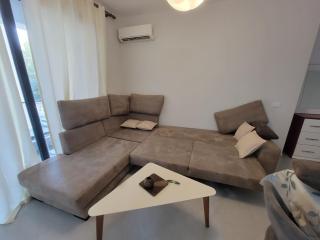 Henri's Beach Apartments Vlore - Vlorë - 3