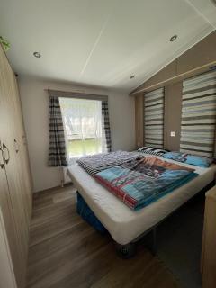 schönes Mobilheim mit großem Garten - 3