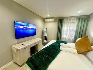 The Green Diamond - Stylish and Spacious Umhlanga Ridge Apartment - Rooftop Pool and King Beds - Sleeps 6 - Durban - 6