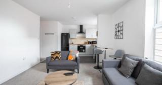 Business & Family-Friendly 2BR Racecourse Park 5min to Town & Hospital Parking WiFi - Kingsthorpe - 8