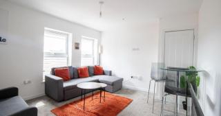 Business & Family-Friendly 2BR Racecourse Park 5min to Town & Hospital Parking WiFi - Kingsthorpe - 9