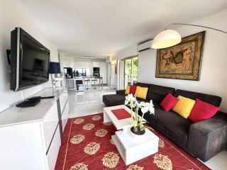 ApartHotel Riviera - La Terrasse de Clairefontaine - Swimming pool - Fabron - Nizza - 4