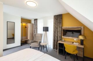 Stadthotel Dinklage, Self-Check In, Restaurant am Hotel - 4