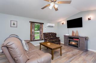 Grey Pines at Hocking Vacations - Logan - 9