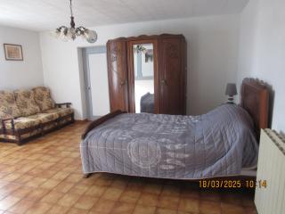Chez Jeannine - - 2