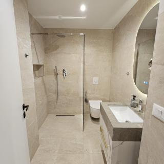 Jacuzzi Apartment Tirana Center - Tirana - 3