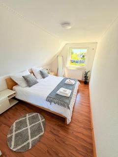 Garden Lakehouse Sauna Kamin Grill Billard Darts Modernes Ferienhaus in Seenähe mit Garten und Spielbereich - Klein Rönnau - 3