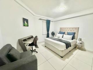 Stunning 2 Bed - Rooftop Braai Area - Sunset Views - Durban - 6