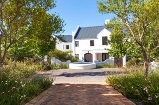 Winelands Golf Lodges 1 - 2