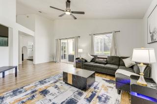 6 Mi to Disney World Lake-View Retreat with Pool! - 8