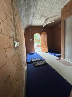 Time Travellers Hostel - Auroville - 2