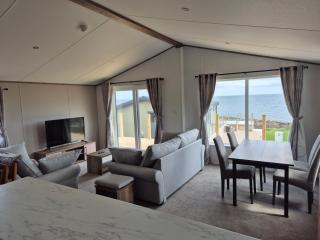 Sauchope Links Holiday Lodge and Glamping Park - Crail - 4