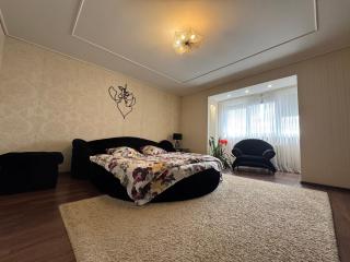 One-Bedroom Apartment in the center - Dnipro - 0