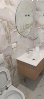 Hotel LULI - Baks-Rrjoll - 5