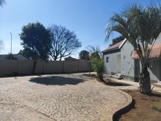 BINU guest house - Johannesburg - 5