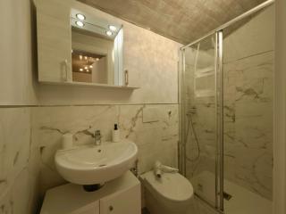 Caruggi Lifestyle - mare 200m - AC - WiFi - 2