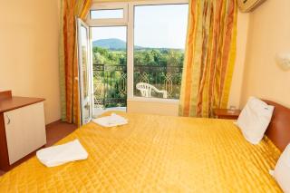 Family Hotel Mimosa - Tsarevo - 1