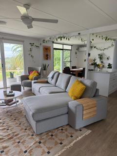 Apollo Cove - Clayton Bay - 6