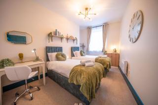 2 Bed Newly refurbished apartment, Free Parking, Pet Friendly - Gloucester - 4
