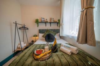 2 Bed Newly refurbished apartment, Free Parking, Pet Friendly - Gloucester - 5