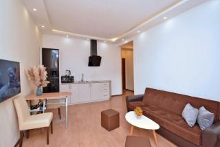 Apatrment with balcony on Nalbandyan street - Yerevan - 5