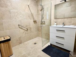 Quiet Flat with view and Swimming pool - Nice - 9