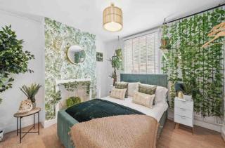 Boutique 1 Bed House City Center - Hot Tub - Parking - 0